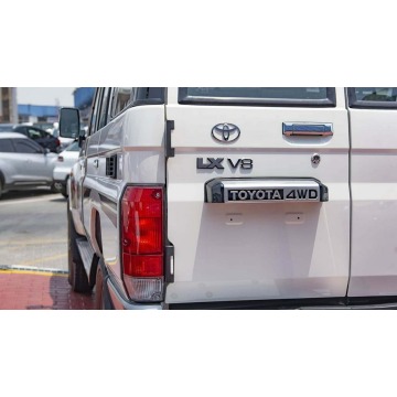 Toyota Land Cruiser  Terenowy 2023,  4.5 diesel - Na sprzedaż za 178 350 zł - Katowice - zdjęcie 8