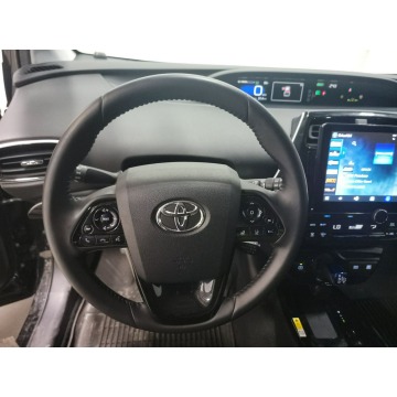 Toyota Prius  Hatchback 2020,  1.8 hybryda, automat - Na sprzedaż za 141 300 zł - Katowice - zdjęcie 8