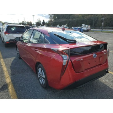 Toyota Prius  Hatchback 2017,  1.8 hybryda, automat - Na sprzedaż za 51 660 zł - Katowice - zdjęcie 5