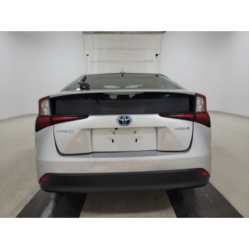 Toyota Prius  Hatchback 2021,  1.8 hybryda, automat - Na sprzedaż za 97 200 zł - Katowice - zdjęcie 5