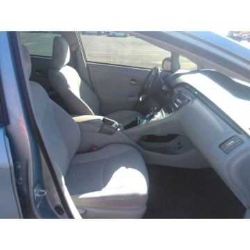 Toyota Prius  Sedan/Limuzyna 2012,  1.8 hybryda, automat - Na sprzedaż za 34 440 zł - Katowice - zdjęcie 8