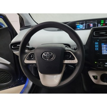 Toyota Prius  Hatchback 2018,  1.8 hybryda, automat - Na sprzedaż za 82 000 zł - Katowice - zdjęcie 8