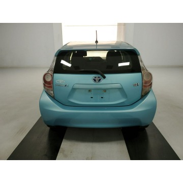 Toyota Prius  Hatchback 2013,  1.8 hybryda, automat - Na sprzedaż za 28 536 zł - Katowice - zdjęcie 5