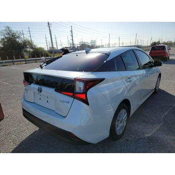 Toyota Prius  Hatchback 2019,  1.8 hybryda, automat - Na sprzedaż za 82 000 zł - Katowice - zdjęcie 4