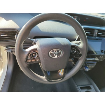 Toyota Prius  Hatchback 2019,  1.8 hybryda, automat - Na sprzedaż za 82 000 zł - Katowice - zdjęcie 8