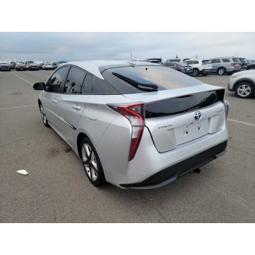 Toyota Prius  Hatchback 2018,  1.8 hybryda, automat - Na sprzedaż za 114 000 zł - Katowice - zdjęcie 6