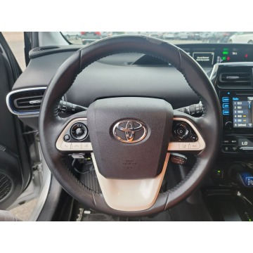 Toyota Prius  Hatchback 2018,  1.8 hybryda, automat - Na sprzedaż za 114 000 zł - Katowice - zdjęcie 8