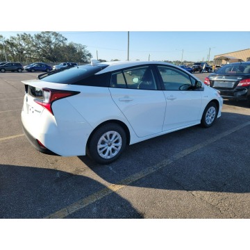 Toyota Prius  Sedan/Limuzyna 2022,  1.8 hybryda, automat - Na sprzedaż za 117 900 zł - Katowice - zdjęcie 4