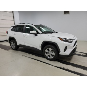 Toyota   SUV 2023,  2.5 benzyna, automat - Na sprzedaż za 130 900 zł - Katowice - zdjęcie 3