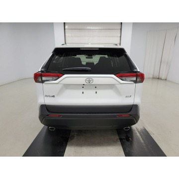Toyota   SUV 2023,  2.5 benzyna, automat - Na sprzedaż za 130 900 zł - Katowice - zdjęcie 5