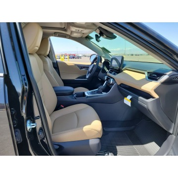 Toyota   SUV 2023,  2.5 hybryda, automat - Na sprzedaż za 154 700 zł - Katowice - zdjęcie 8
