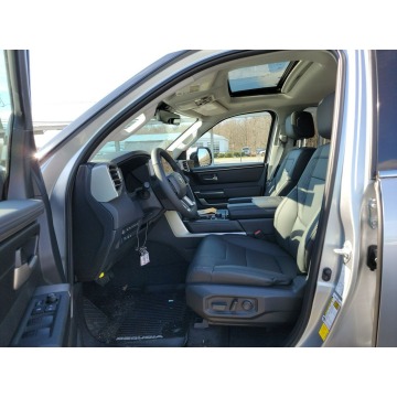 Toyota Sequoia  SUV 2023,  3.4 hybryda, automat - Na sprzedaż za 231 000 zł - Katowice - zdjęcie 7