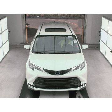 Toyota Sienna  Minivan/Van 2023,  2.5 hybryda, automat - Na sprzedaż za 223 715 zł - Katowice - zdjęcie 2