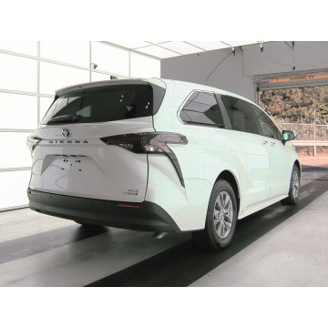 Toyota Sienna  Minivan/Van 2023,  2.5 hybryda, automat - Na sprzedaż za 223 715 zł - Katowice - zdjęcie 5