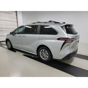 Toyota Sienna  Minivan/Van 2023,  2.5 hybryda, automat - Na sprzedaż za 151 290 zł - Katowice - zdjęcie 4