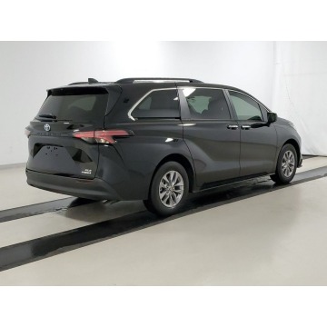 Toyota Sienna  Minivan/Van 2021,  2.5 hybryda, automat - Na sprzedaż za 158 522 zł - Katowice - zdjęcie 4