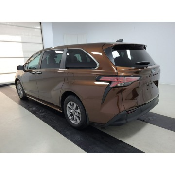 Toyota Sienna  Minivan/Van 2021,  2.5 benzyna, automat - Na sprzedaż za 162 360 zł - Katowice - zdjęcie 4