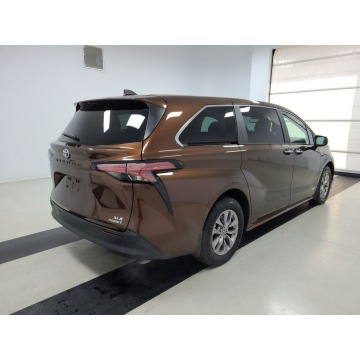 Toyota Sienna  Minivan/Van 2021,  2.5 benzyna, automat - Na sprzedaż za 162 360 zł - Katowice - zdjęcie 6