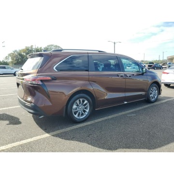 Toyota Sienna  Minivan/Van 2021,  2.5 hybryda, automat - Na sprzedaż za 201 720 zł - Katowice - zdjęcie 4
