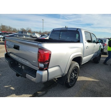 Toyota Tacoma 2020,  3.5 benzyna, automat - Na sprzedaż za 146 370 zł - Katowice - zdjęcie 4