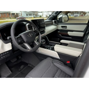 Toyota Tundra 2023,  3.5 hybryda, automat - Na sprzedaż za 324 000 zł - Katowice - zdjęcie 8