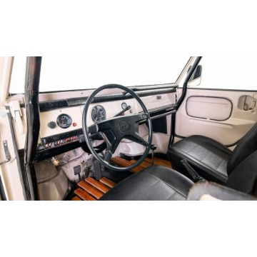 Volkswagen   Kabriolet 1977,  1.6 benzyna, automat - Na sprzedaż za 94 900 zł - Katowice - zdjęcie 7