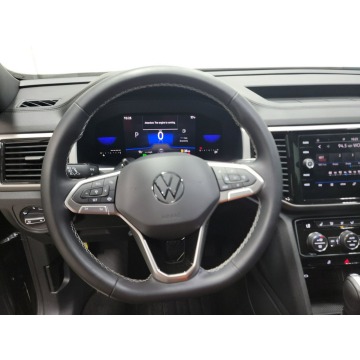 Volkswagen Atlas  SUV 2022,  2.0 benzyna, automat - Na sprzedaż za 180 100 zł - Katowice - zdjęcie 8