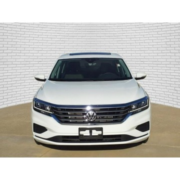 Volkswagen Passat  Sedan/Limuzyna 2022,  2.0 benzyna, automat - Na sprzedaż za 103 840 zł - Katowice - zdjęcie 2