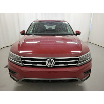 Volkswagen Tiguan  SUV 2020,  2.0 benzyna, automat - Na sprzedaż za 121 032 zł - Katowice - zdjęcie 2