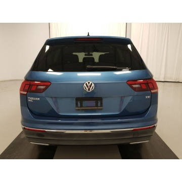 Volkswagen Tiguan  SUV 2018,  2.0 benzyna, automat - Na sprzedaż za 122 631 zł - Katowice - zdjęcie 5