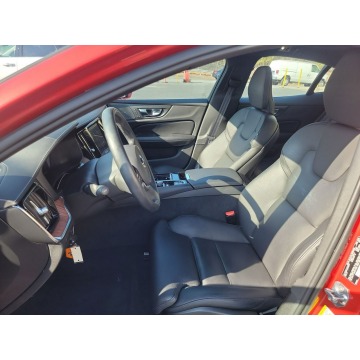 Volvo S60  Sedan/Limuzyna 2019,  2.0 benzyna, automat - Na sprzedaż za 180 000 zł - Katowice - zdjęcie 7