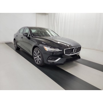 Volvo S60  Sedan/Limuzyna 2022,  2.0 benzyna, automat - Na sprzedaż za 161 550 zł - Katowice - zdjęcie 3