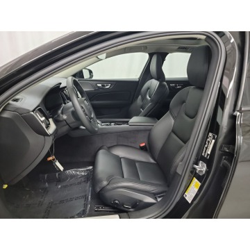 Volvo S60  Sedan/Limuzyna 2022,  2.0 benzyna, automat - Na sprzedaż za 161 550 zł - Katowice - zdjęcie 7