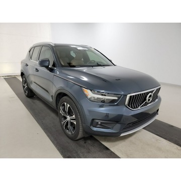 Volvo   SUV 2020,  2.0 benzyna, automat - Na sprzedaż za 154 365 zł - Katowice - zdjęcie 3