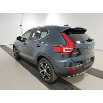 Volvo   SUV 2020,  2.0 benzyna, automat - Na sprzedaż za 154 365 zł - Katowice - zdjęcie 6