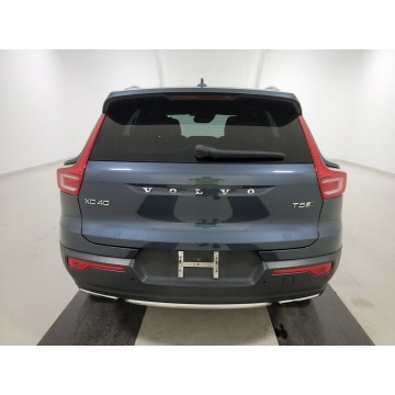 Volvo   SUV 2020,  2.0 benzyna, automat - Na sprzedaż za 154 365 zł - Katowice - zdjęcie 5