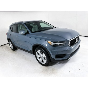 Volvo   SUV 2020,  2.0 benzyna, automat - Na sprzedaż za 122 385 zł - Katowice - zdjęcie 3