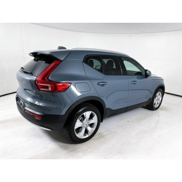 Volvo   SUV 2020,  2.0 benzyna, automat - Na sprzedaż za 122 385 zł - Katowice - zdjęcie 5