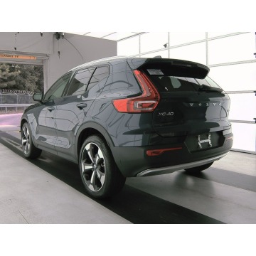 Volvo   SUV 2022,  2.0 benzyna, automat - Na sprzedaż za 166 665 zł - Katowice - zdjęcie 8
