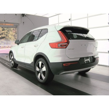 Volvo   SUV 2021,  2.0 benzyna, automat - Na sprzedaż za 133 455 zł - Katowice - zdjęcie 5