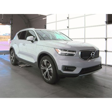 Volvo   SUV 2021,  2.0 benzyna, automat - Na sprzedaż za 129 765 zł - Katowice - zdjęcie 3
