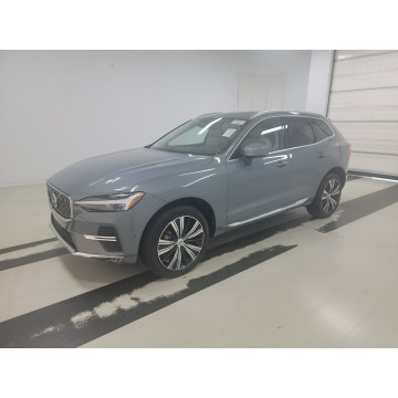 Volvo   SUV 2022,  2.0 hybryda, automat - Na sprzedaż za 160 425 zł - Katowice - zdjęcie 3