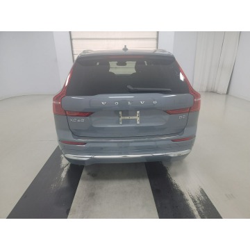 Volvo   SUV 2022,  2.0 hybryda, automat - Na sprzedaż za 160 425 zł - Katowice - zdjęcie 6