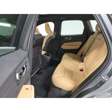 Volvo   SUV 2021,  2.0 hybryda, automat - Na sprzedaż za 151 425 zł - Katowice - zdjęcie 7