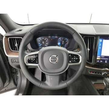 Volvo   SUV 2021,  2.0 hybryda, automat - Na sprzedaż za 151 425 zł - Katowice - zdjęcie 8