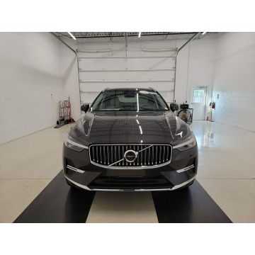 Volvo   SUV 2022,  2.0 hybryda, automat - Na sprzedaż za 187 425 zł - Katowice - zdjęcie 2