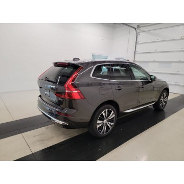 Volvo   SUV 2022,  2.0 hybryda, automat - Na sprzedaż za 187 425 zł - Katowice - zdjęcie 5