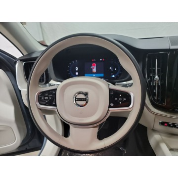 Volvo   SUV 2022,  2.0 hybryda, automat - Na sprzedaż za 218 700 zł - Katowice - zdjęcie 7