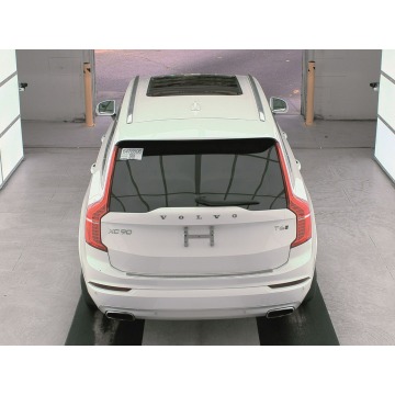 Volvo   SUV 2020,  2.0 hybryda, automat - Na sprzedaż za 170 355 zł - Katowice - zdjęcie 6