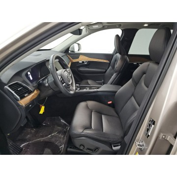Volvo   SUV 2023,  2.0 hybryda, automat - Na sprzedaż za 244 155 zł - Katowice - zdjęcie 7